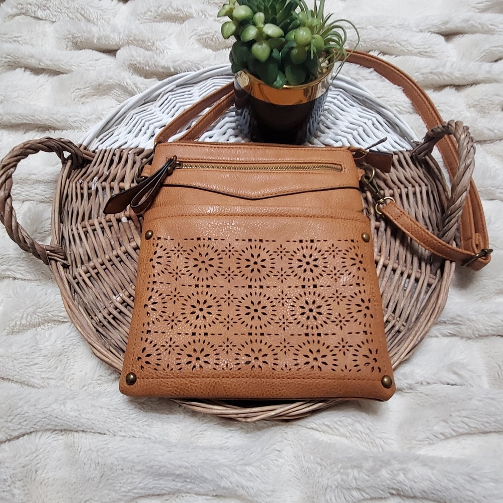 Francesca's crossbody